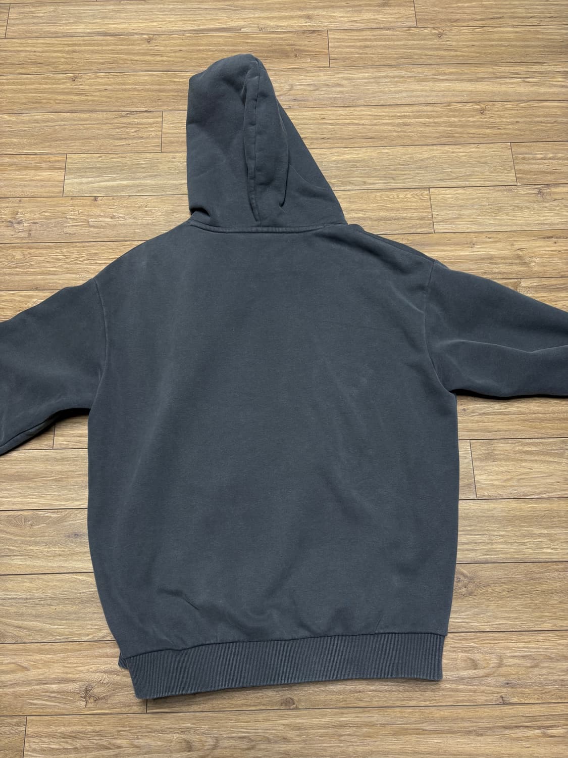 엄브로 피그먼트후드티 상품이미지2