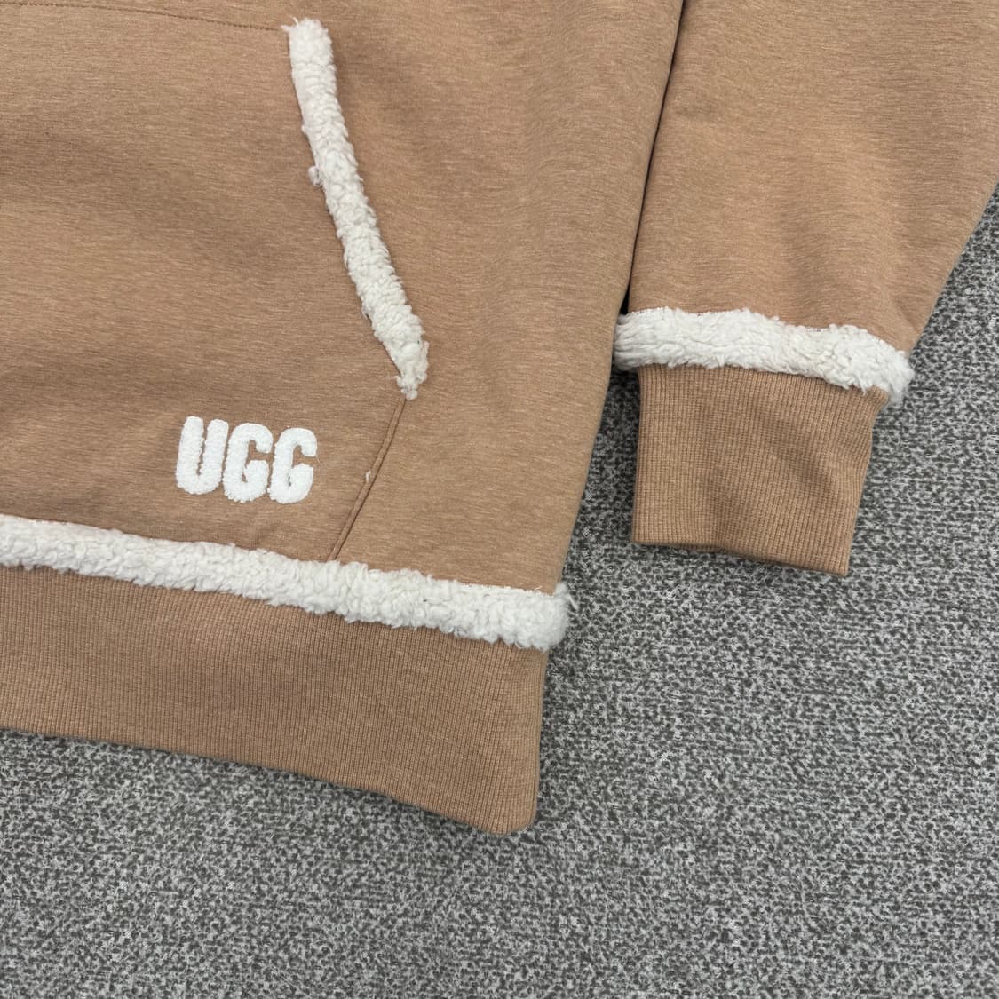 어그 후드티 상품이미지4