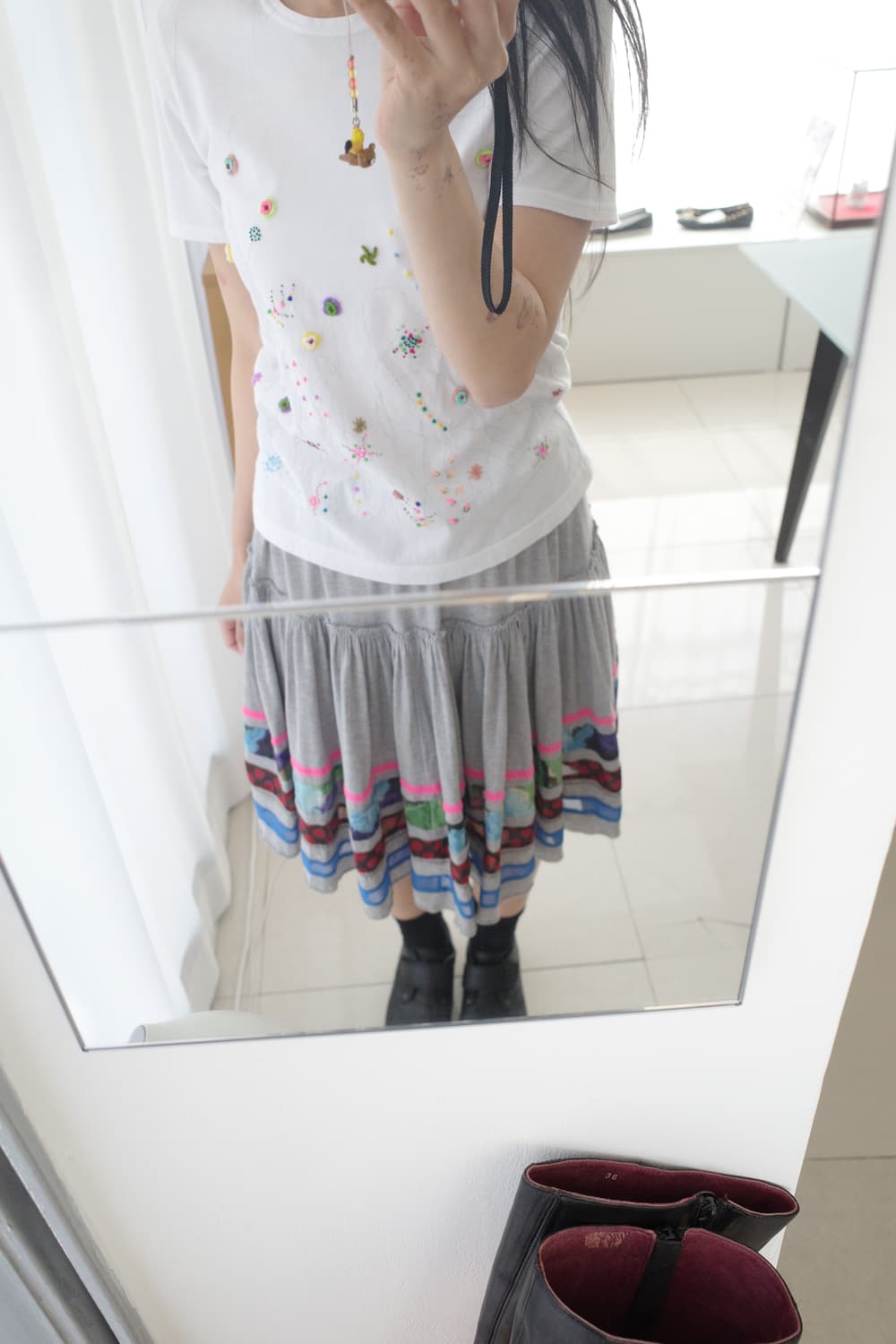 Flower patched jersey gather skirt 상품이미지1