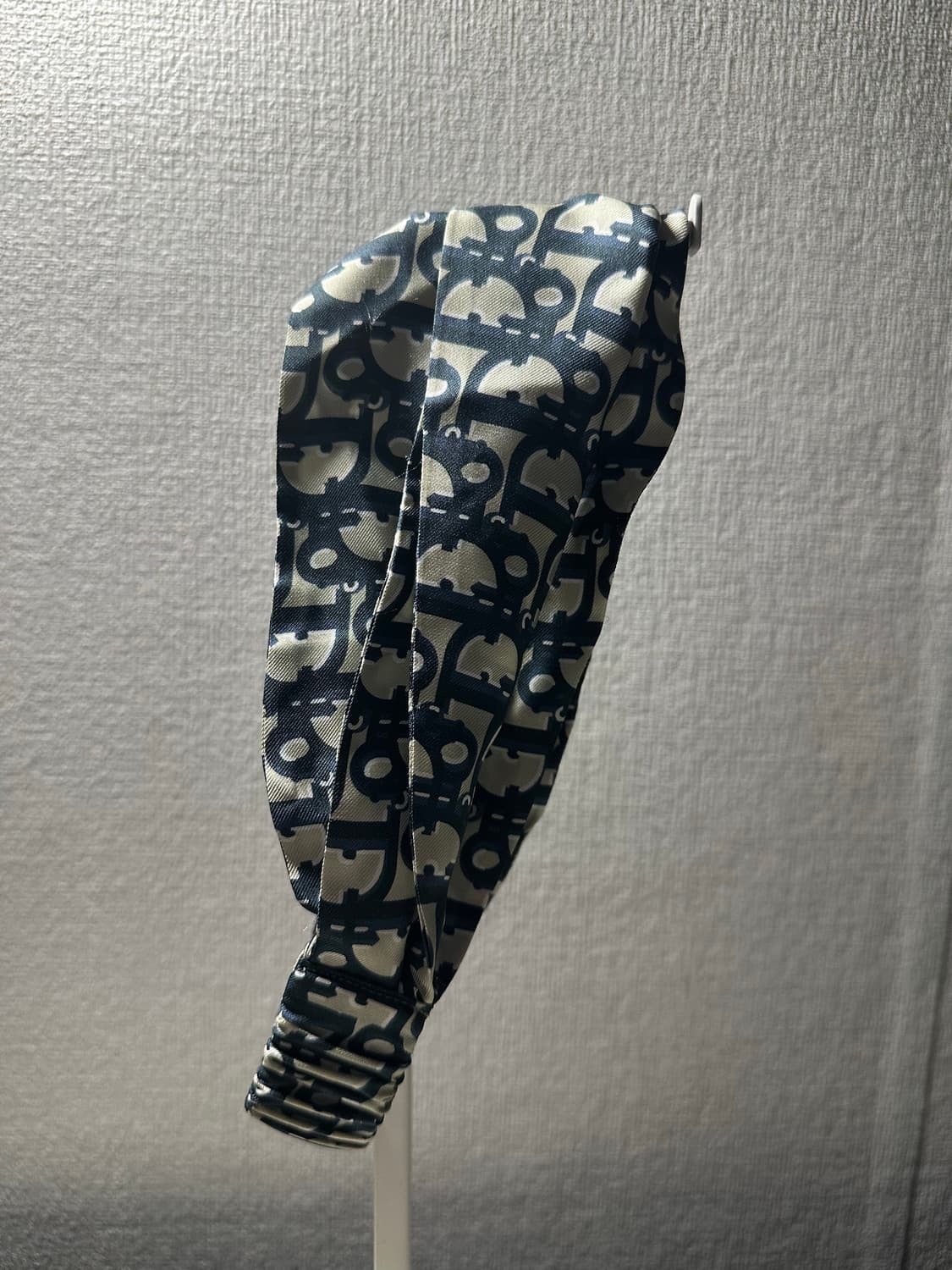 디올(Dior) 오블리크 노티드 헤어 밴드 (정품) 상품이미지6