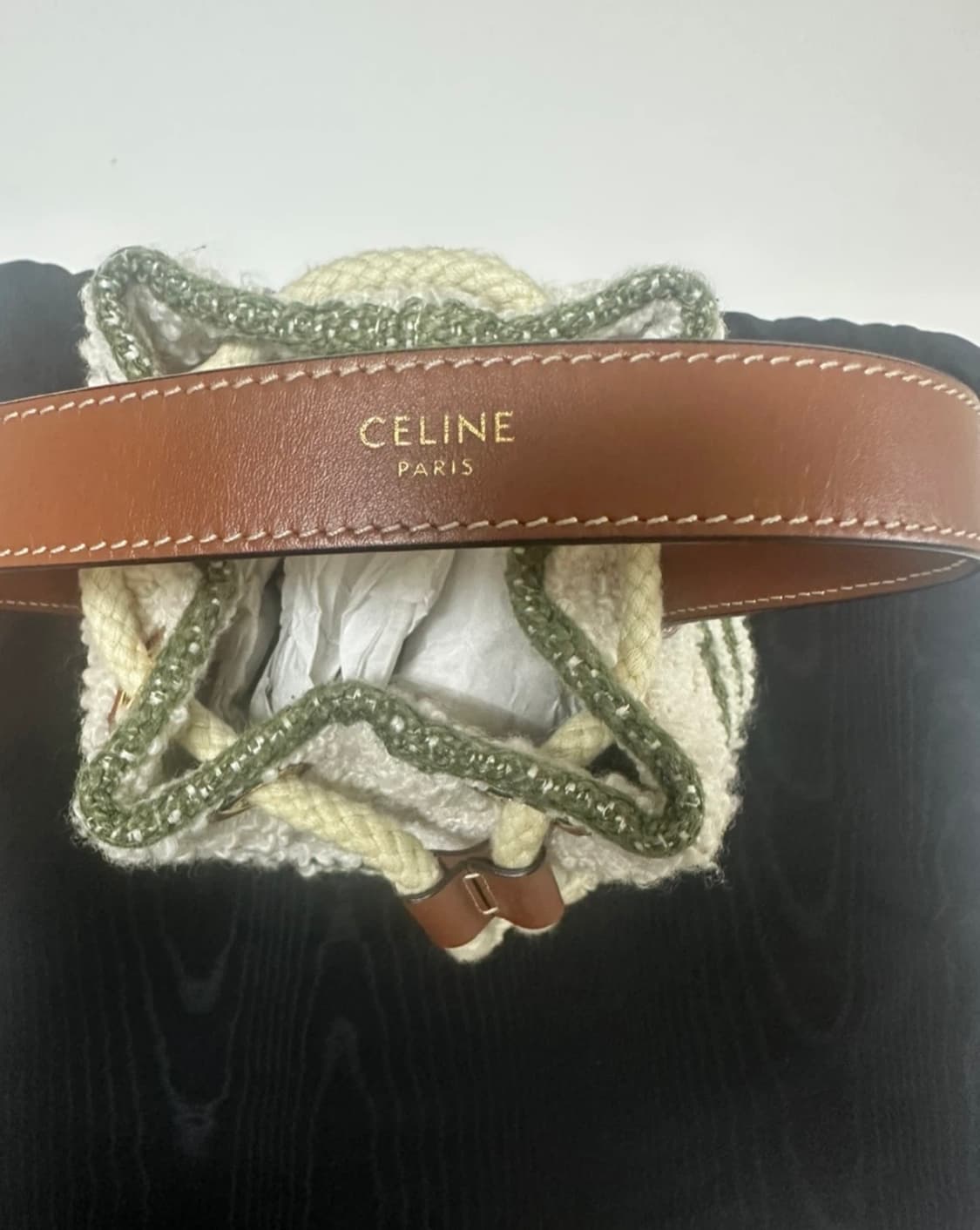 셀린느 드로우스트링 틴 버킷 토트백 상품이미지3