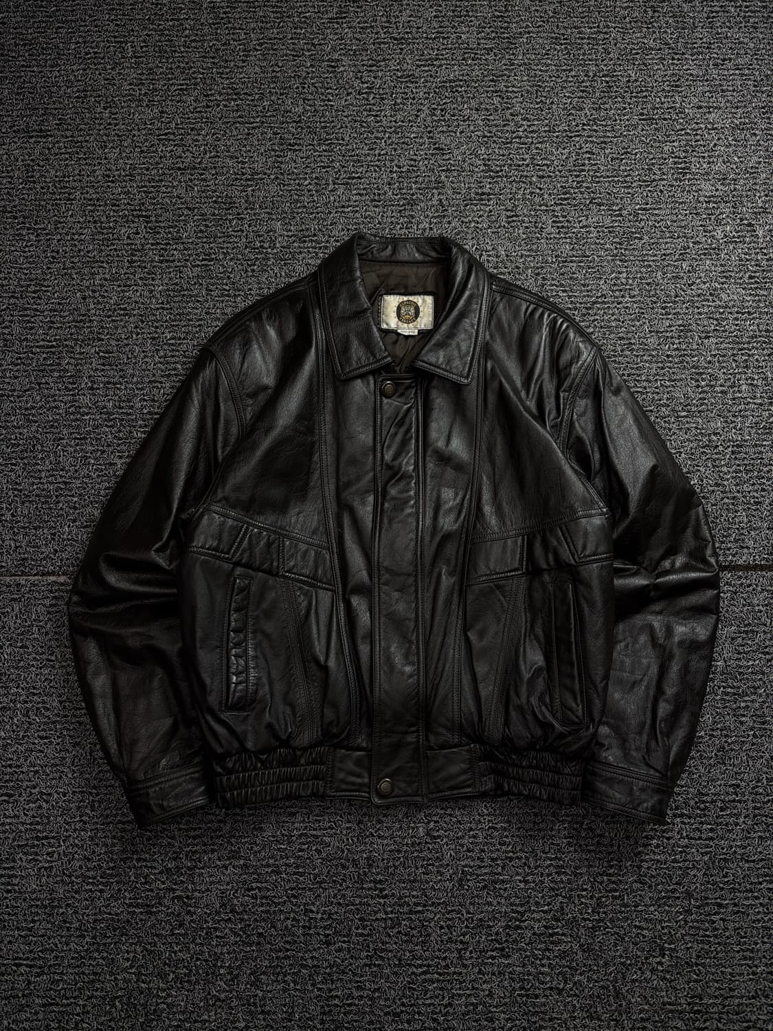 90s 알프레도 베르사체 아카이브 카우하이드 에이징 레더 봄버 자켓 18 상품이미지2