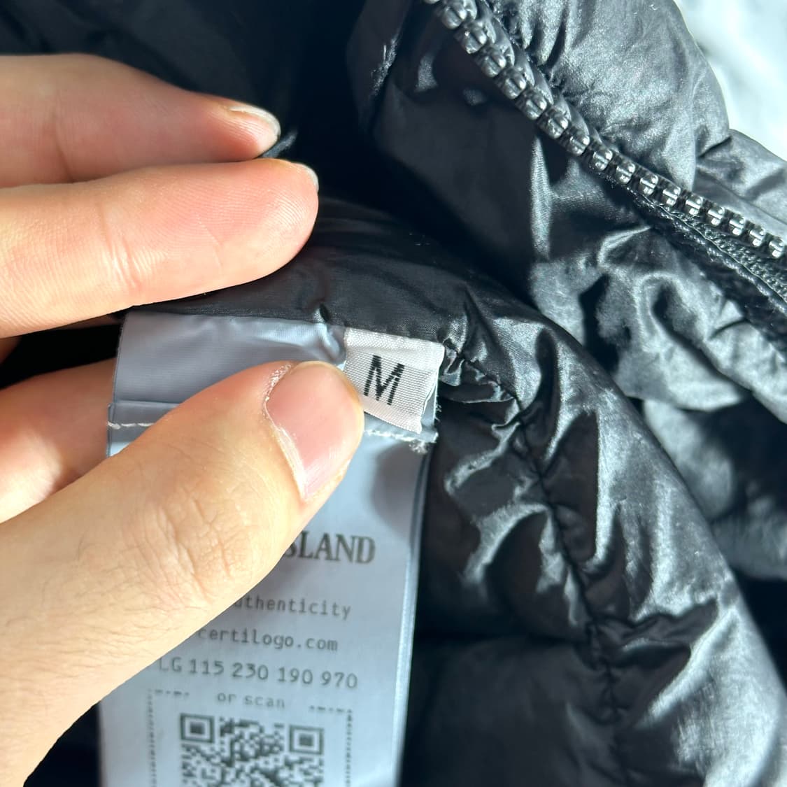 [국내 105] 스톤아일랜드 룸우븐 경량패딩 블랙 M 상품이미지5