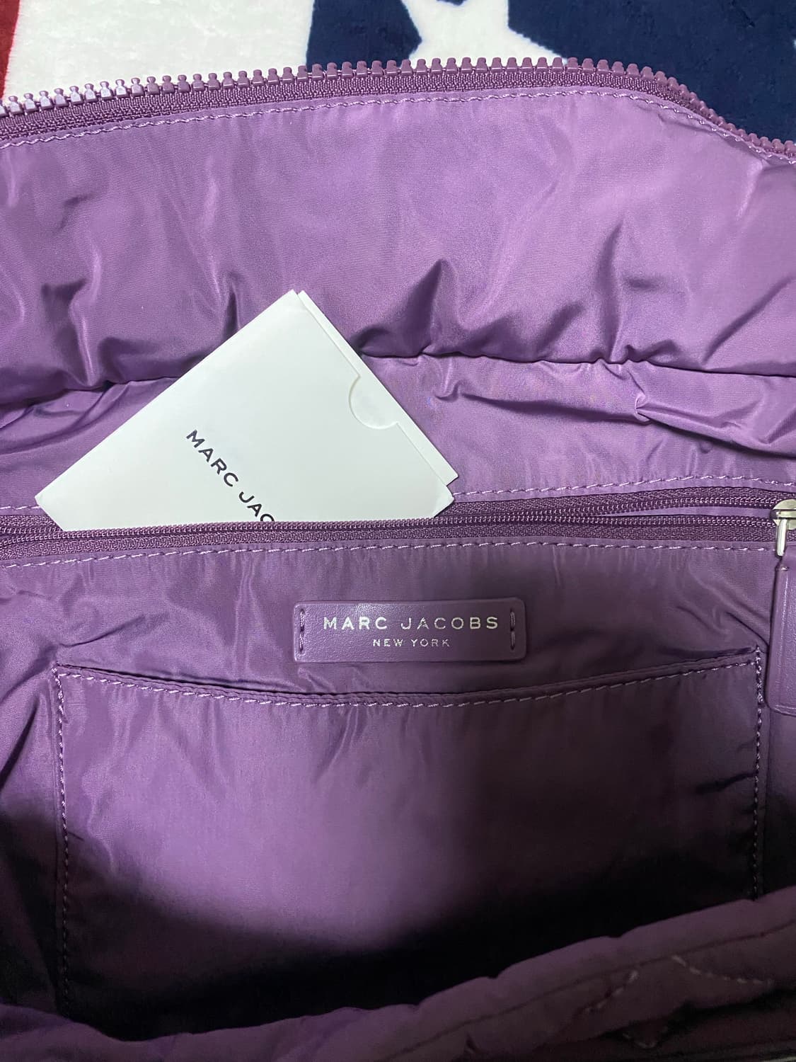 마크제이콥스 데일리 나일론 퀼티드 토트백 상품이미지5