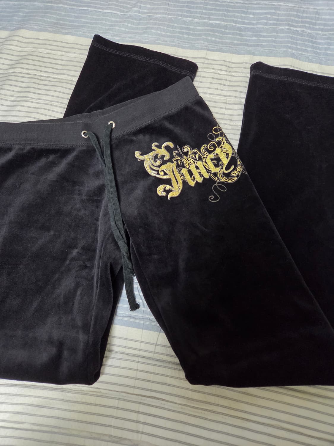 쥬시꾸뛰르 검골벨벳 트레이닝 셋업 상품이미지5