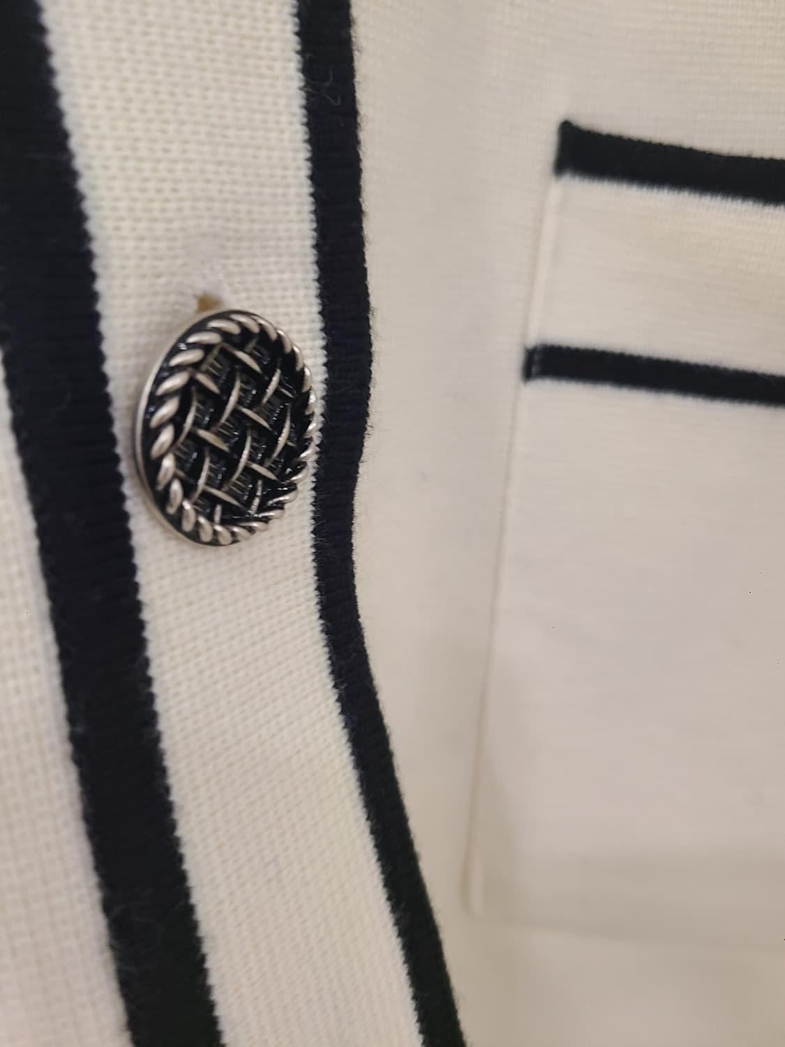 드마르 배색 가디건 상품이미지4