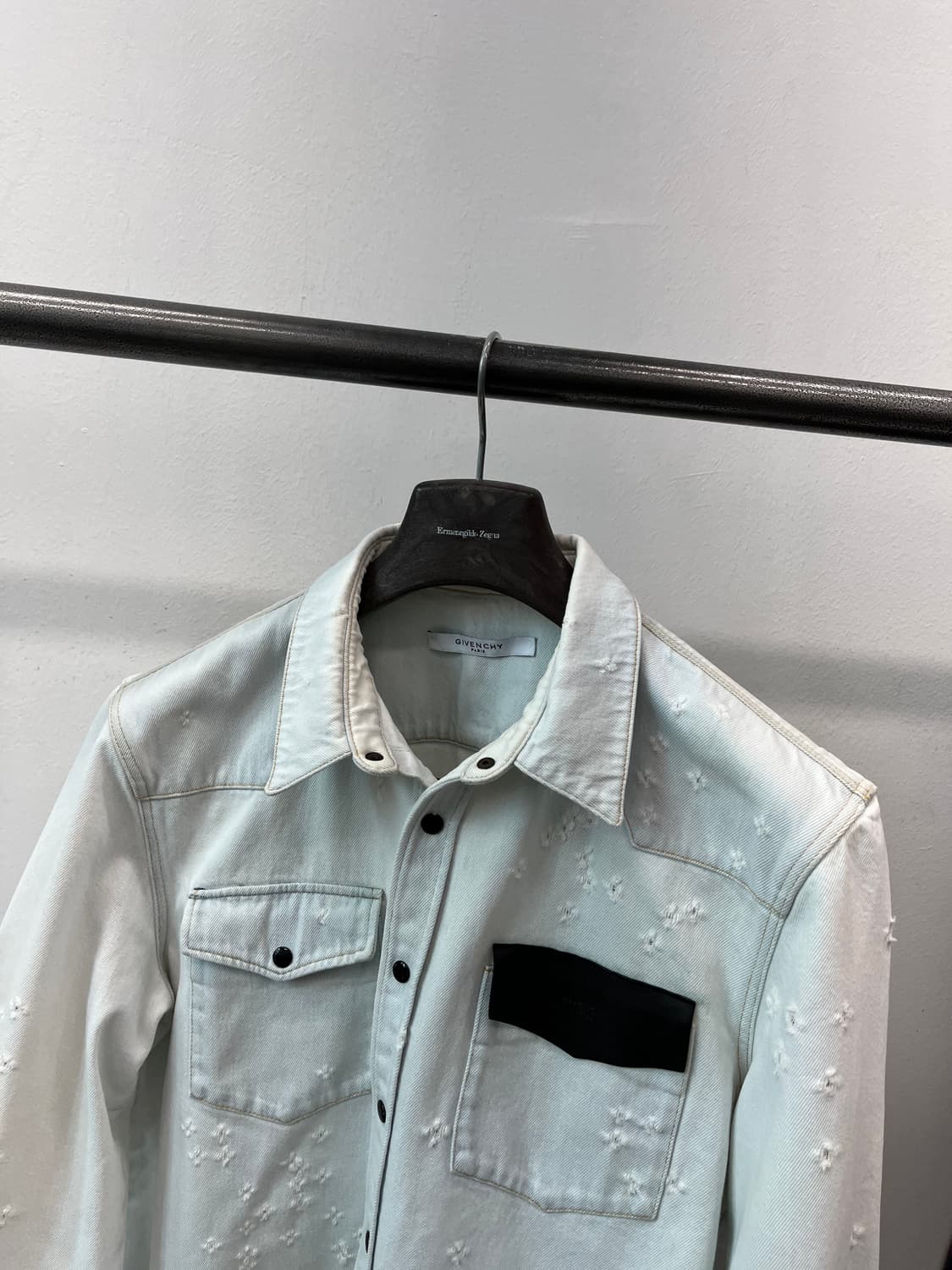 105) 지방시 디스트로이드 데님자켓 상품이미지3