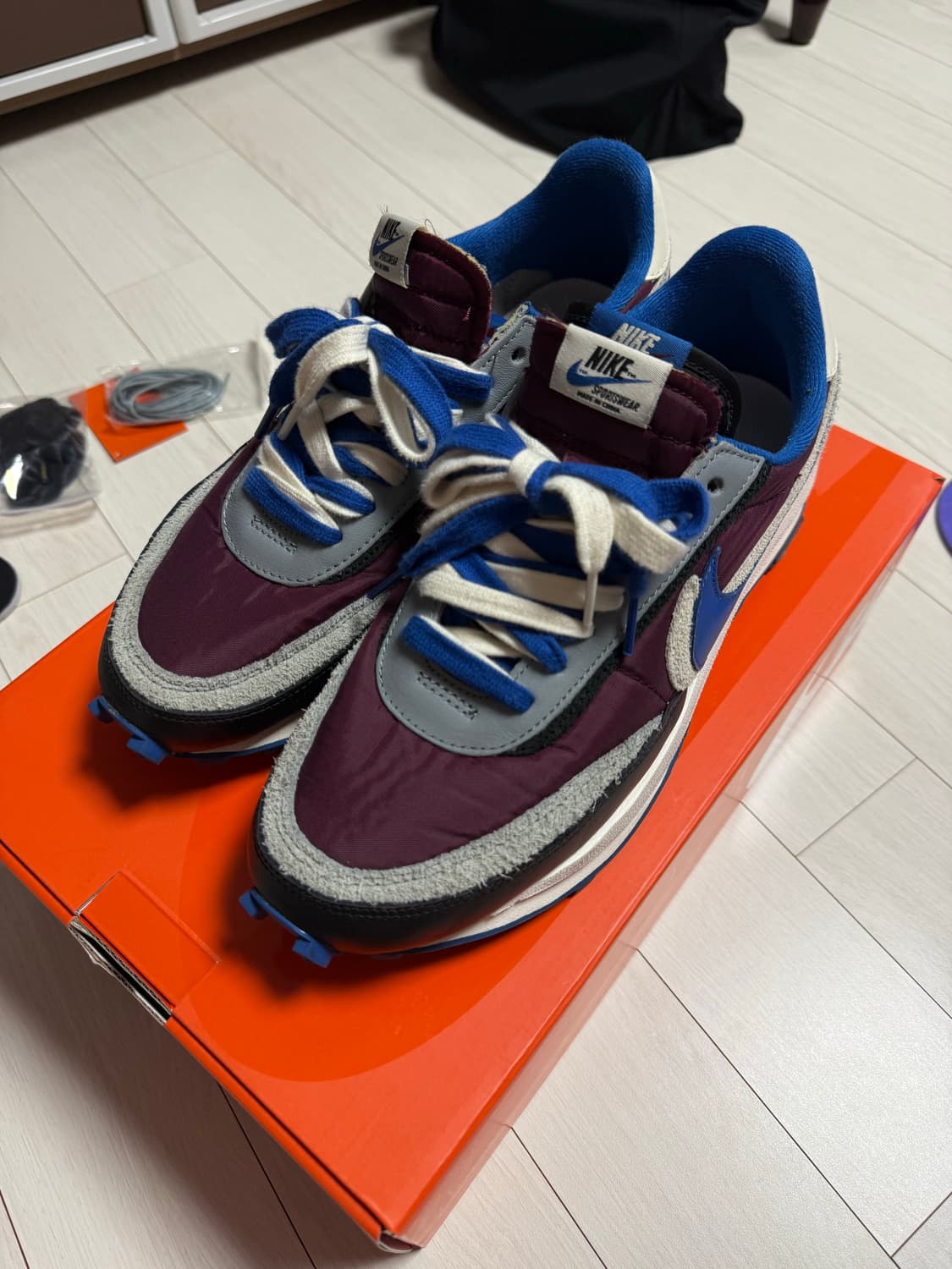 나이키x사카이x언더커버 LD와플 나이트 마룬 팀 로얄 285(풀박) 상품이미지1