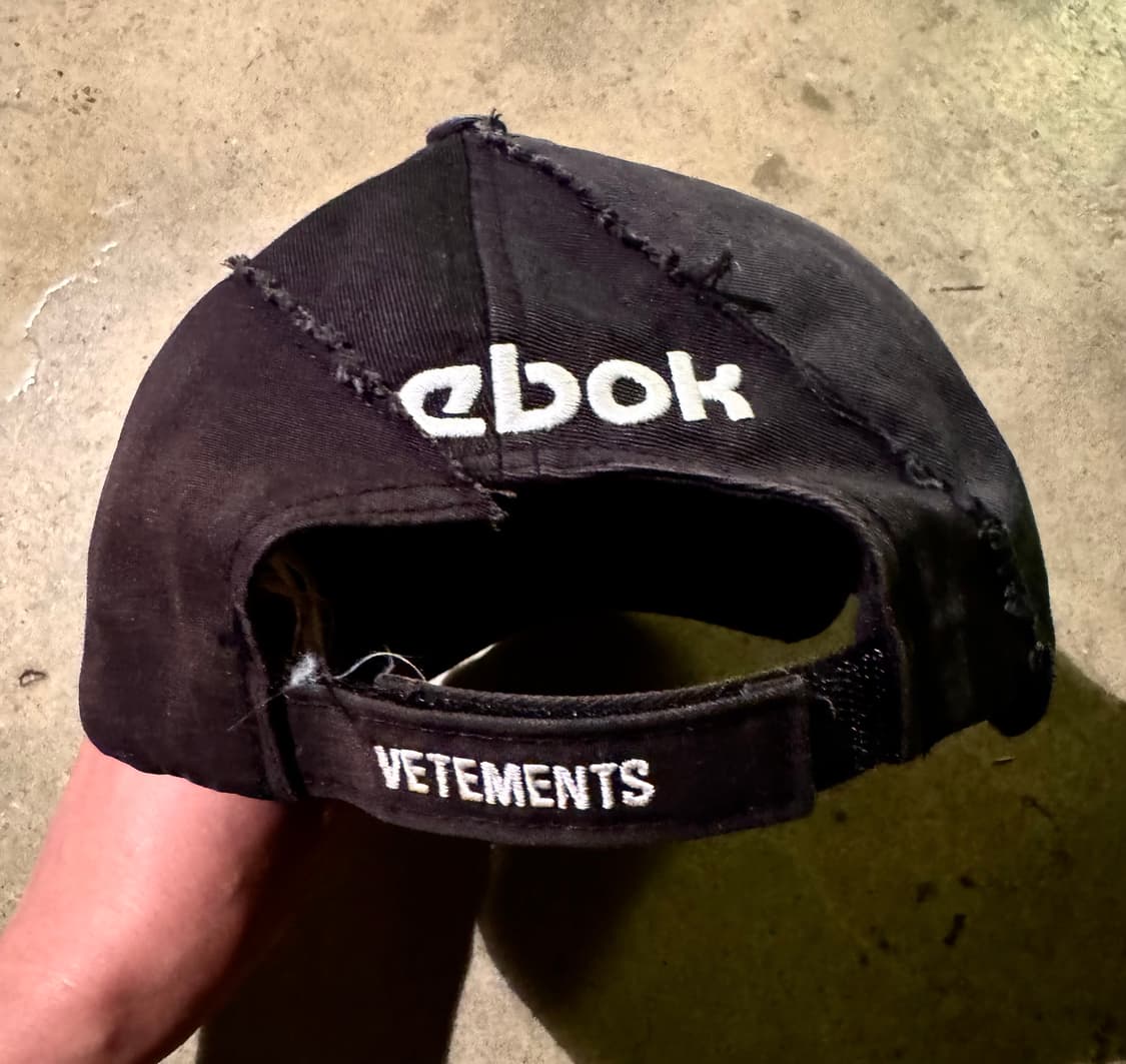 베트멍 X 리복 리워크 모자 Vetements Reebok 상품이미지3