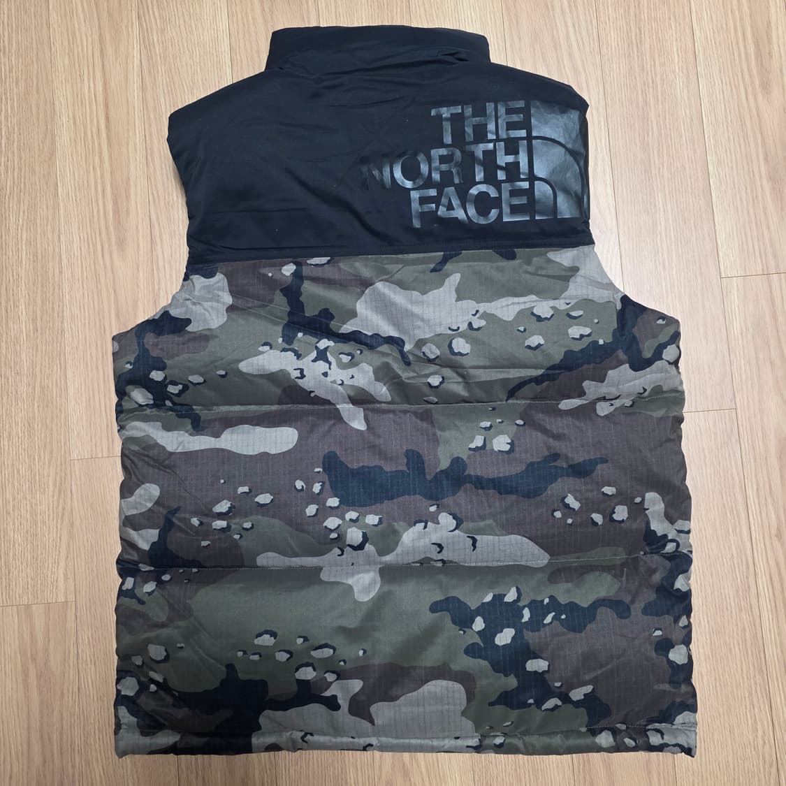 S) 노스페이스 카모 패딩조끼 상품이미지2