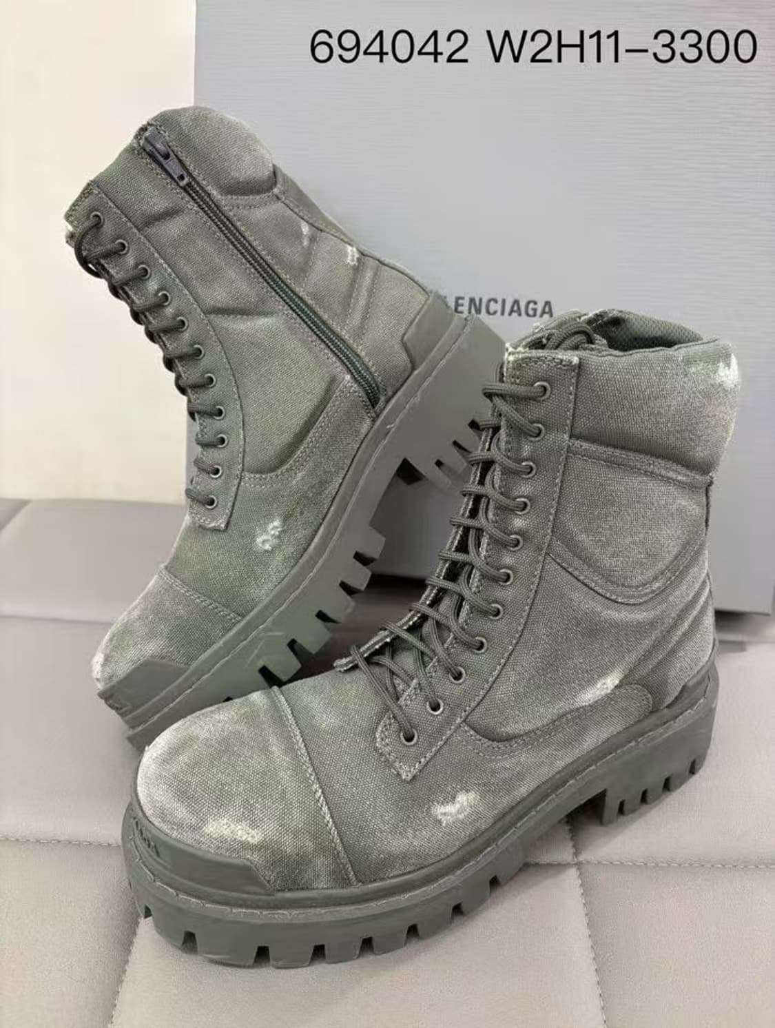 발렌시아가 스트라이크 부츠  품번 694042W2H113300 상품이미지3