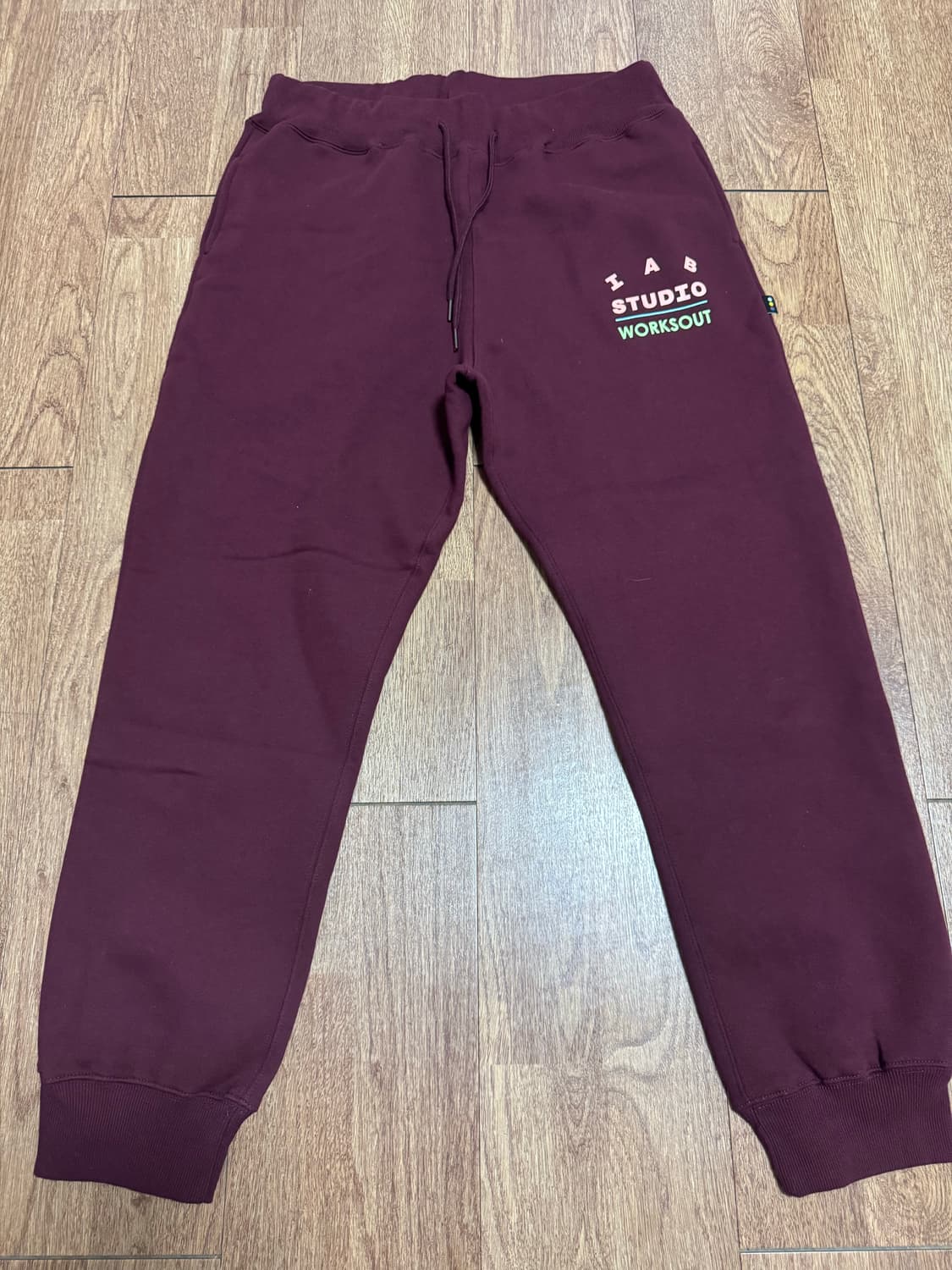 아이앱 웍스아웃 콜라보 조거 팬츠 팝니다 상품이미지1