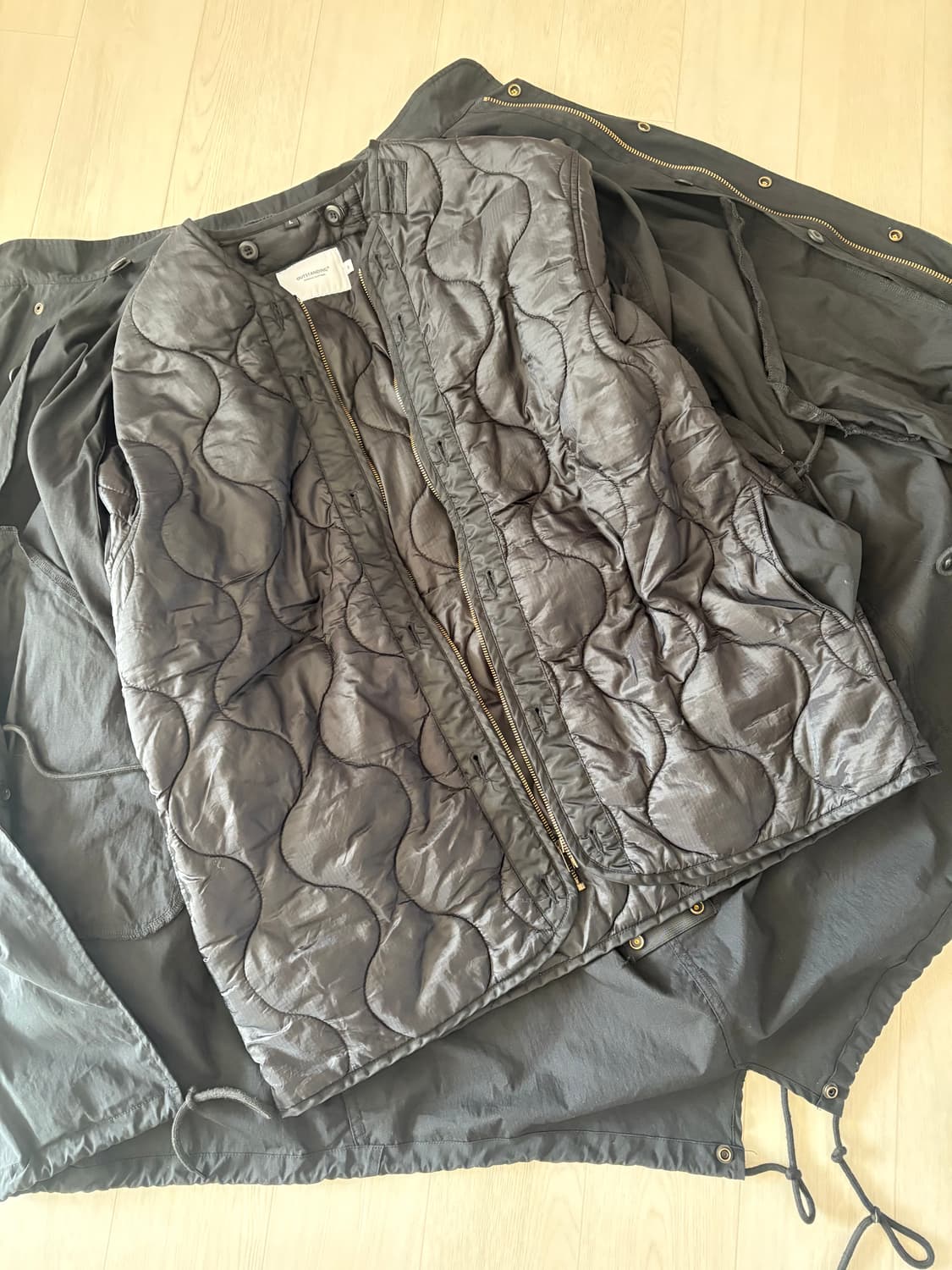 아웃스탠딩 피시테일 파카 블랙 상품이미지2