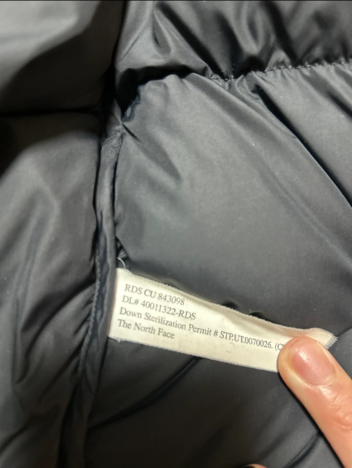 슈프림x노스페이스700 필다운 패딩블랙 상품이미지8