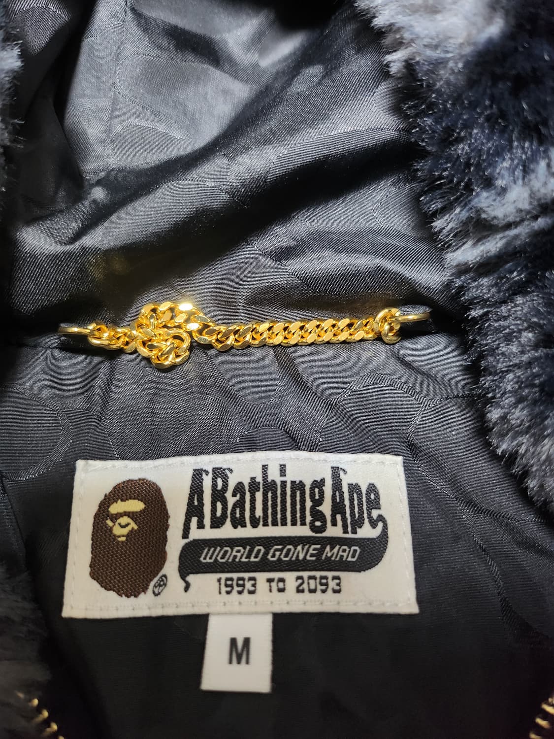 (신품급) 베이프 모노그램 퍼 후드 자켓 상품이미지6