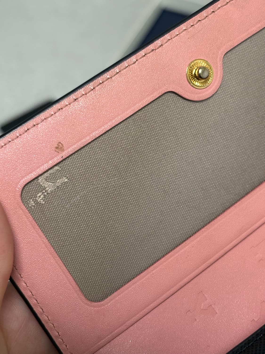 헤지스 블랙 사피아노 지갑 (중지갑) 상품이미지5