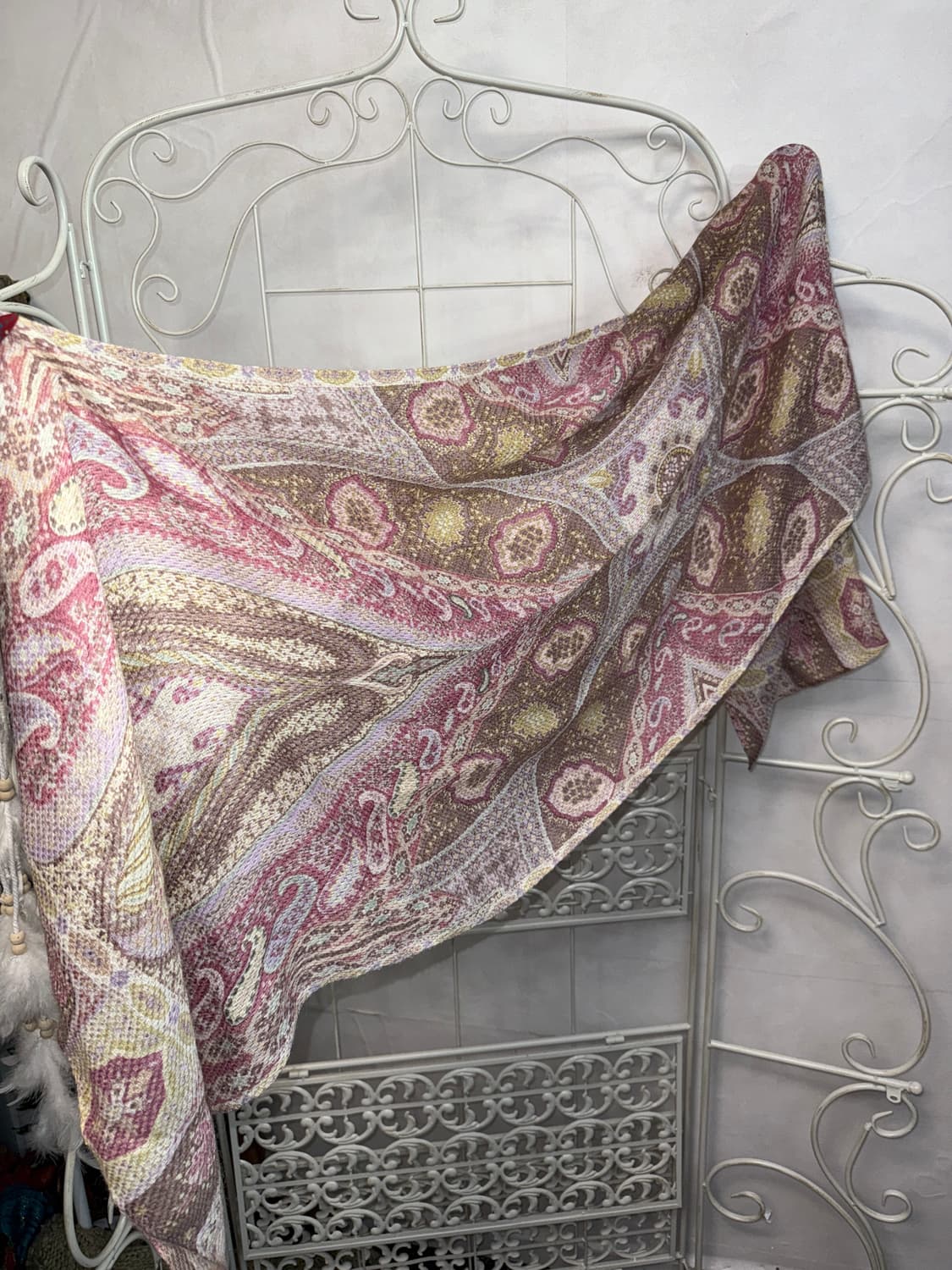 Baby pink ethnic paisley wide scarf 상품이미지3