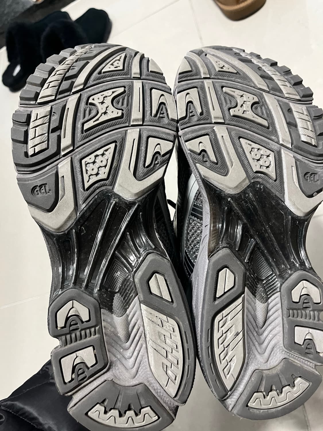 아식스 젤카야노 더 뮤지엄 270 상품이미지3