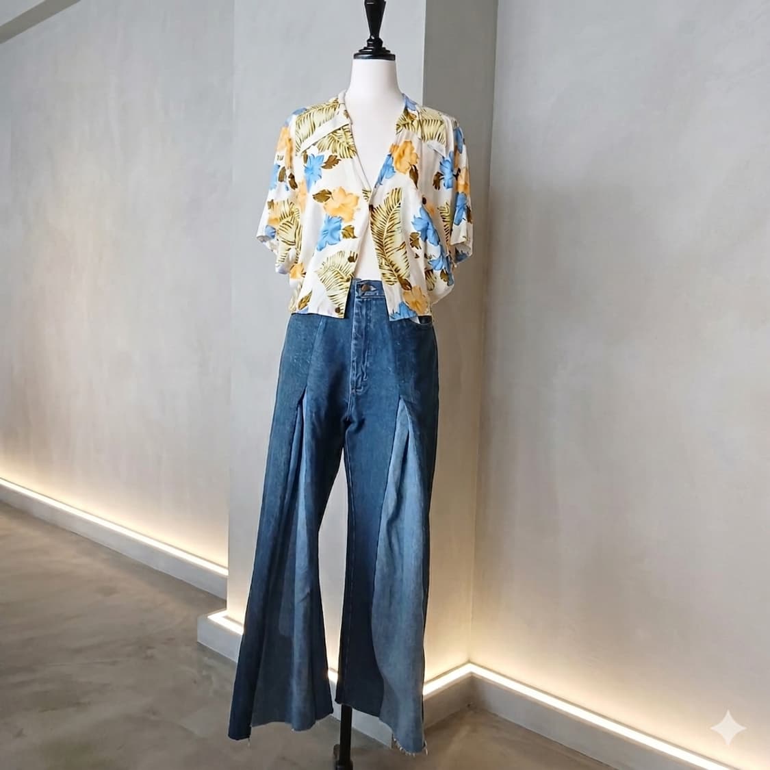 [77circa] 투톤 핀턱 플레어핏 리워크 데님 상품이미지3