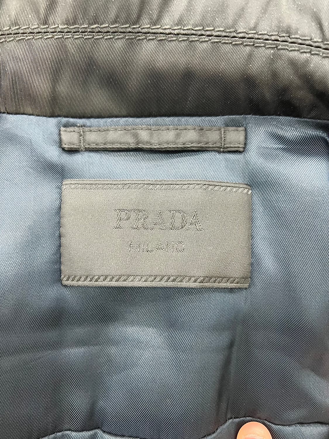 프라다 블랙 리 나일론 히든 포켓 개버딘 자켓 상품이미지7