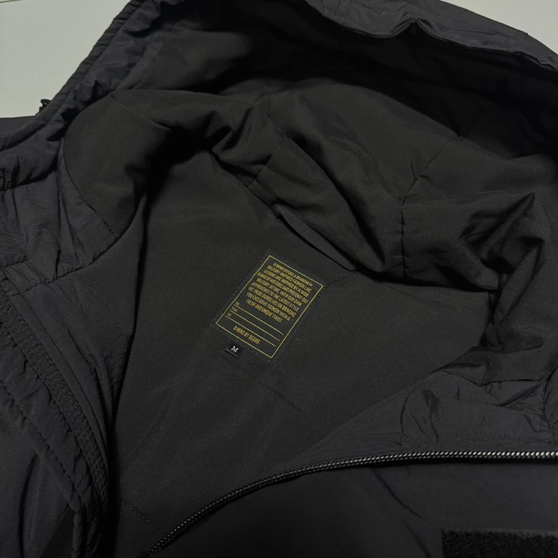 빔즈(B:MING by BEAMS) 블랙컬러 나일론 후드 몬스터 파카 상품이미지3