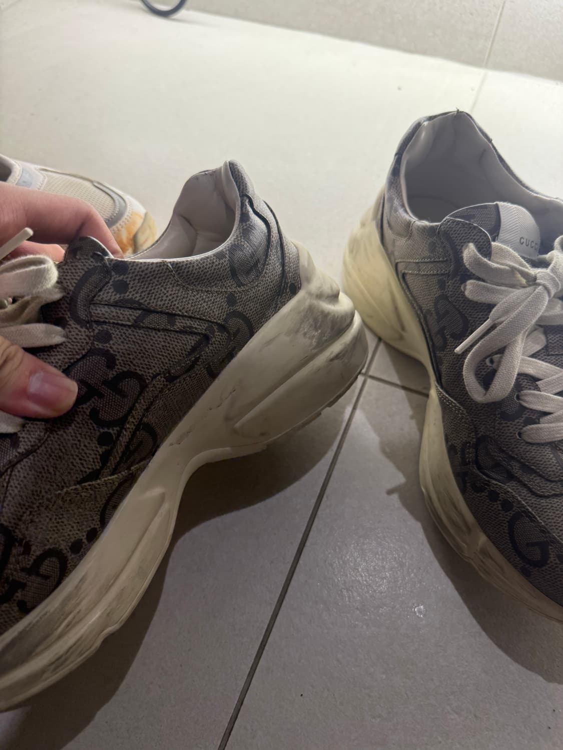 구찌 라이톤 스니커즈 상품이미지4