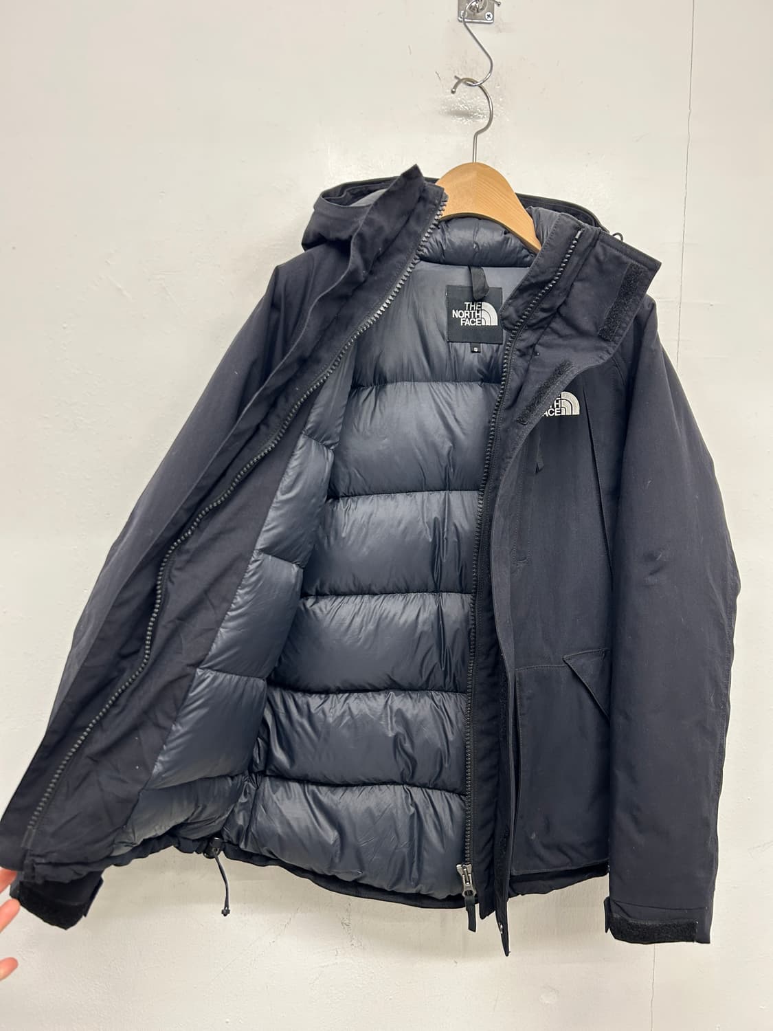 노스페이스 블랙 퍼텍스 퀀텀 패딩 자켓 상품이미지6