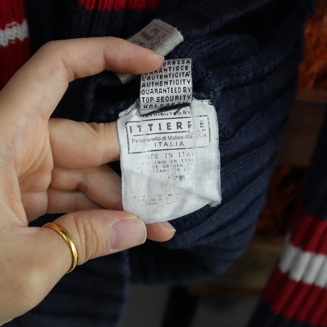 돌체앤가바나 스펠아웃 풀집업 니트 상품이미지8