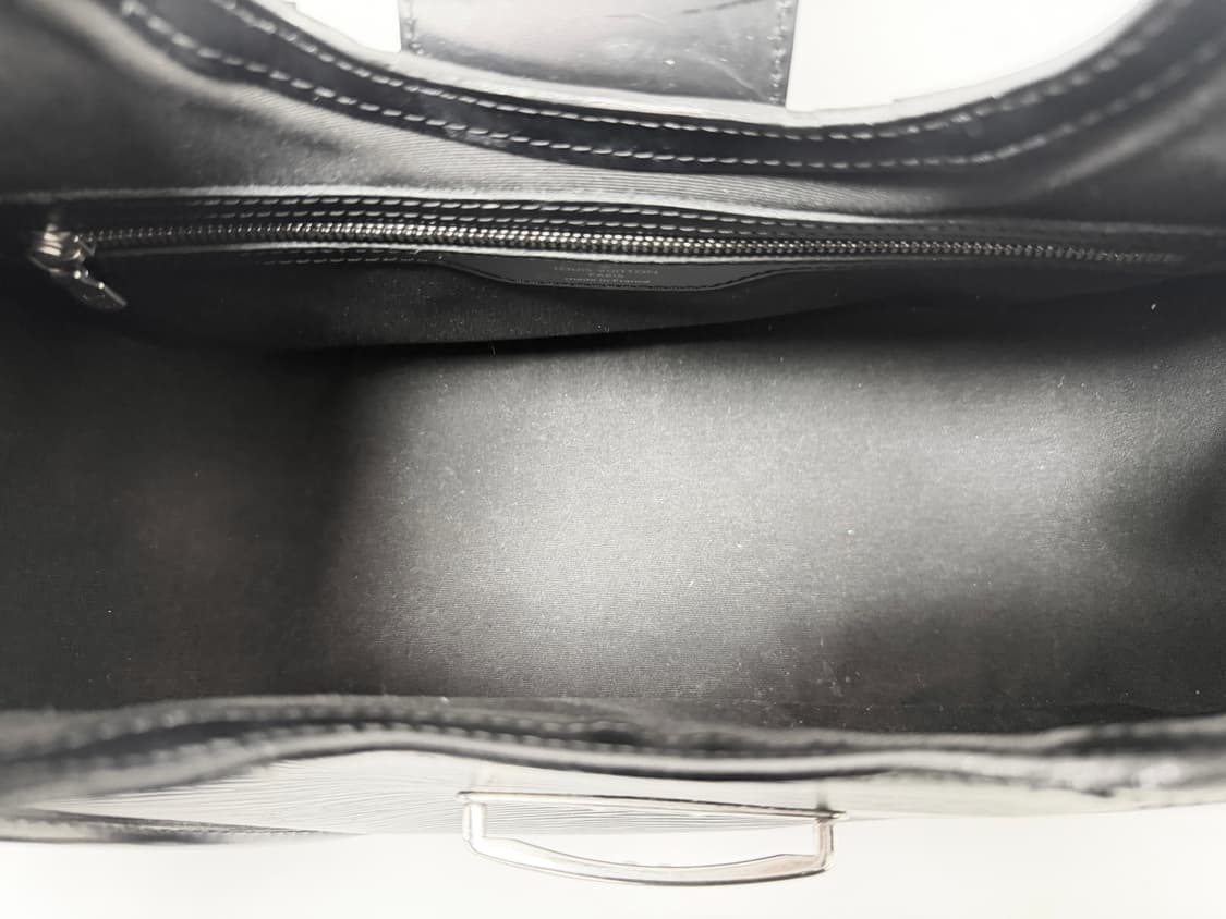 루이비통 에피 삭 몽테뉴 PM 상품이미지8