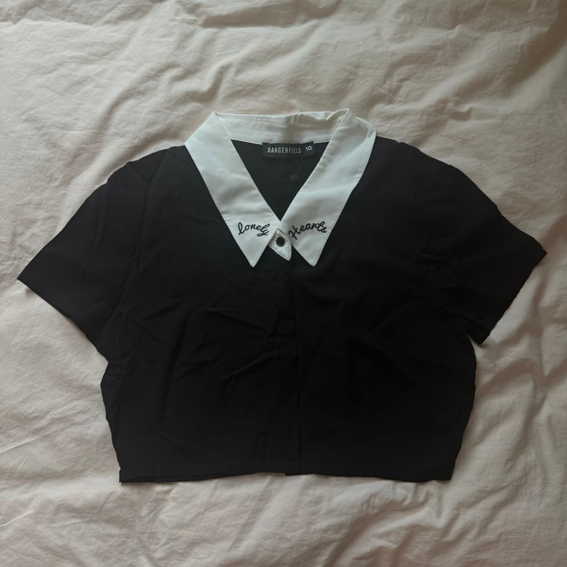 (반택택포) DANGERFIELD Lonely Hearts 크롭 블라우스 상품이미지1