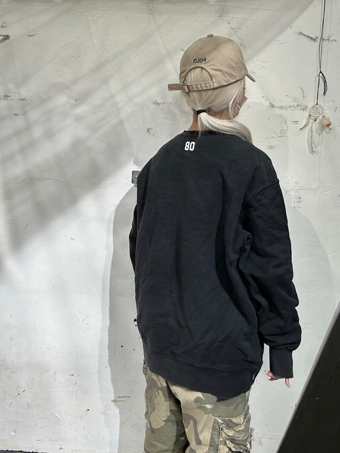 커버낫 블랙 아치 로고 오버핏 맨투맨 M 상품이미지3