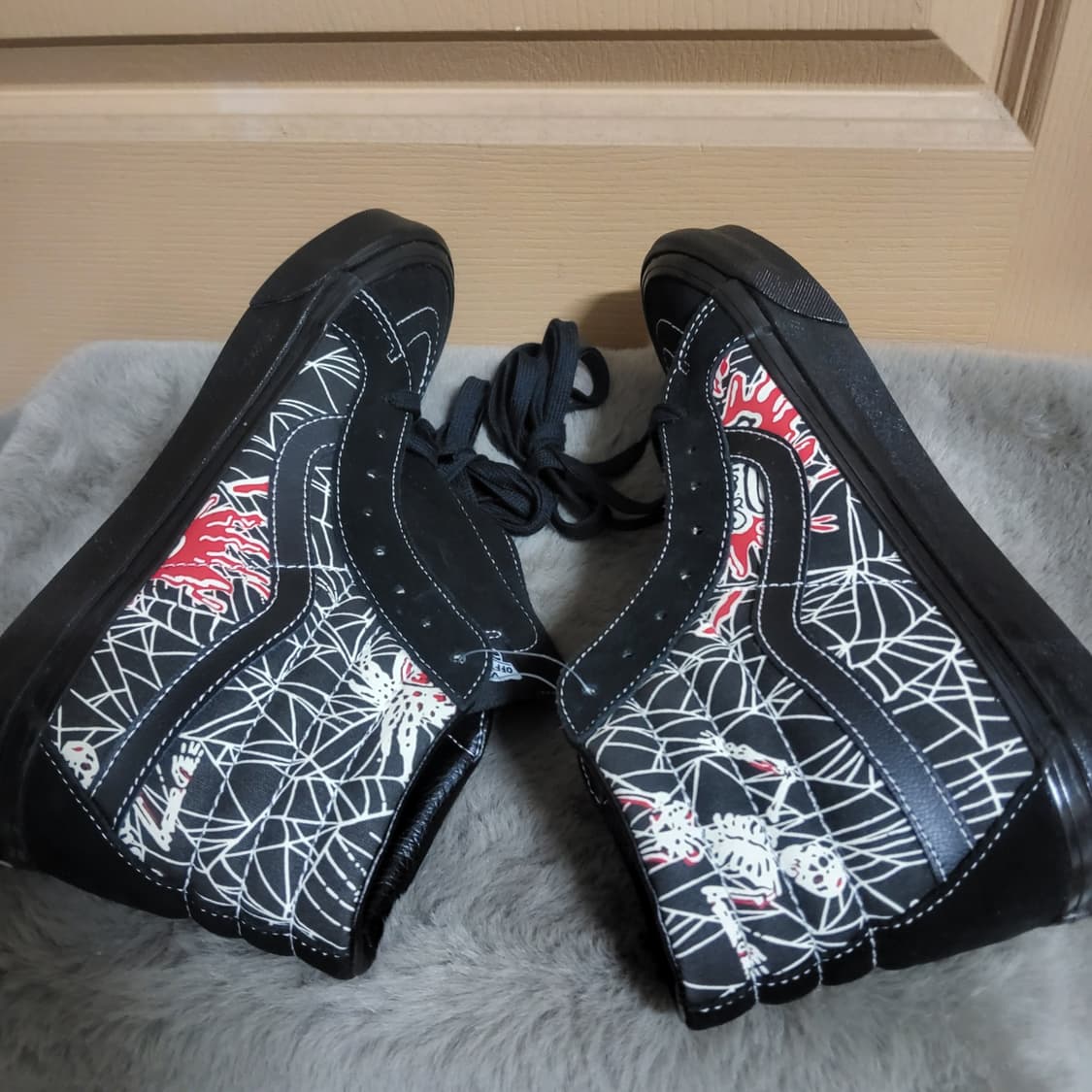 새상품 반스 스케이트하이 Vans 스파이더웹거미줄 블랙 260 상품이미지5