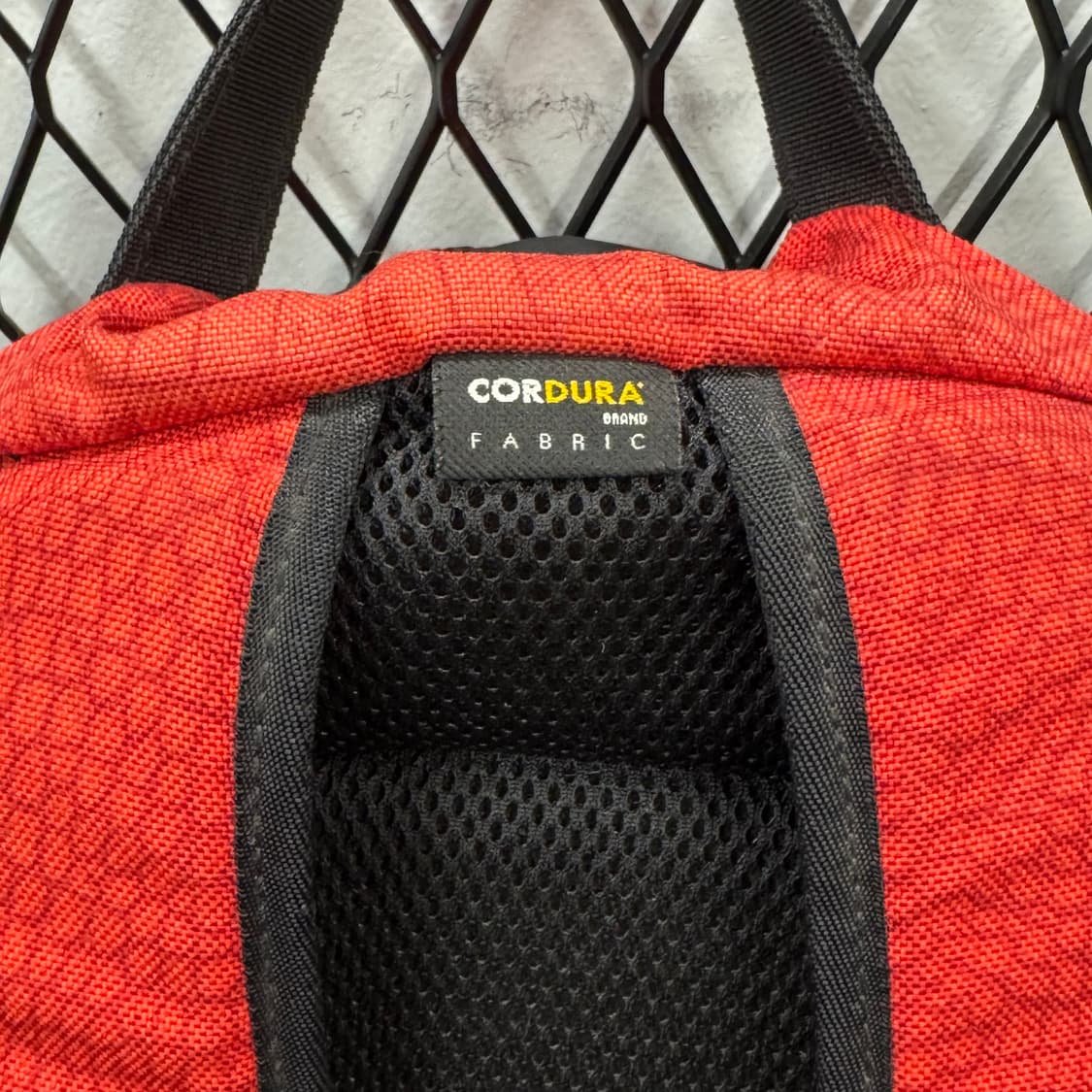 2013S/S 슈프림 크로크 백팩 전면 로고 포인트 레드 상품이미지7