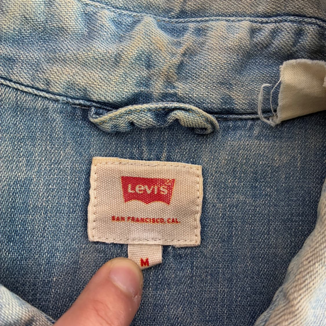 Levi's  리바이스 클래식 웨스턴 레드탭 데님셔츠 상품이미지4