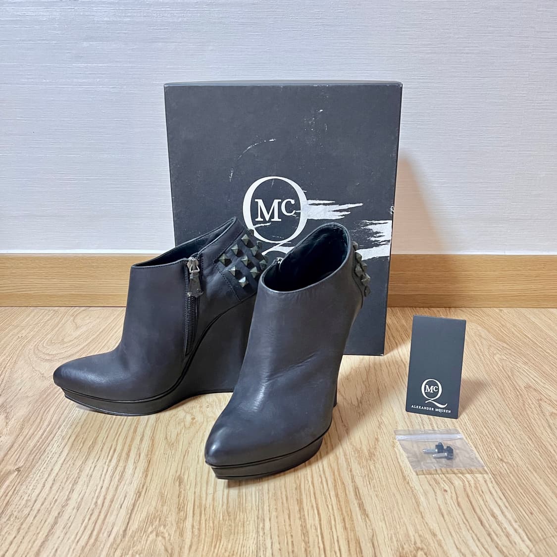 McQUEEN 알렉산더 맥퀸 부츠 MADE IN ITALY 상품이미지1