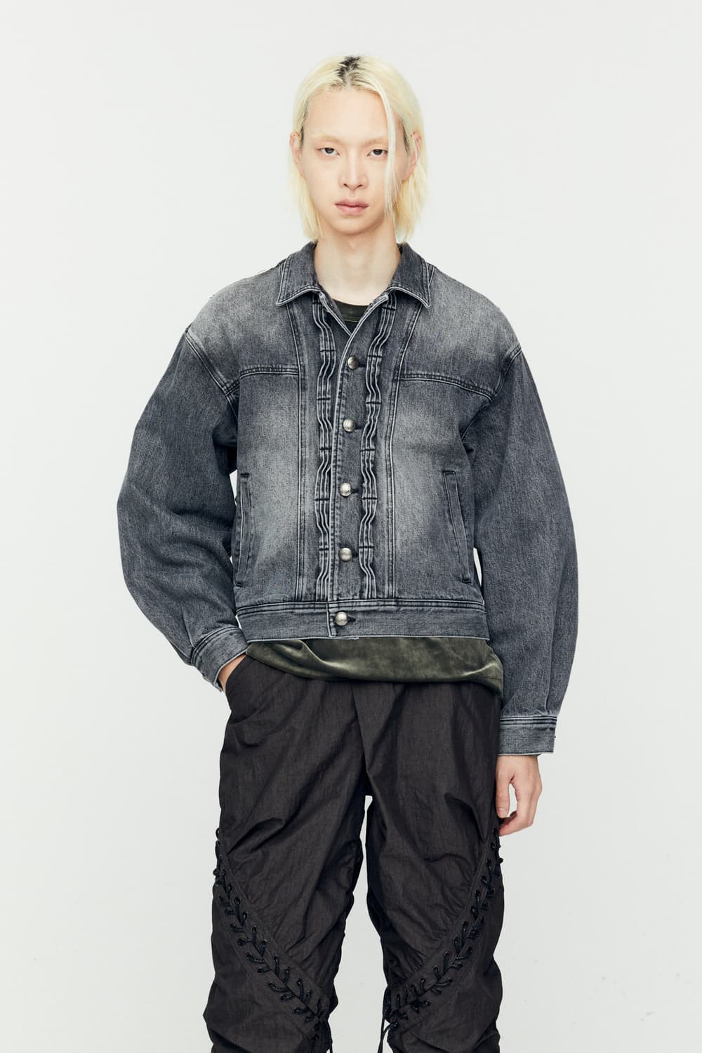 (앤더슨벨) WAVE DENIM BOMBER JACKET (BLACK) 상품이미지4