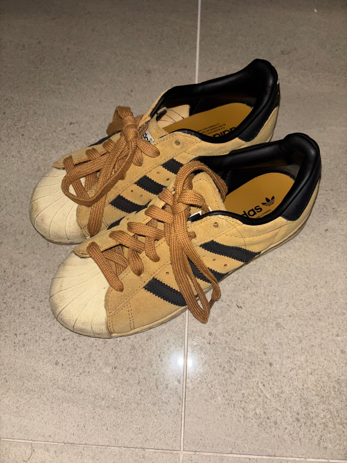 아디다스 슈퍼스타 82 브라운 블랙 상품이미지3