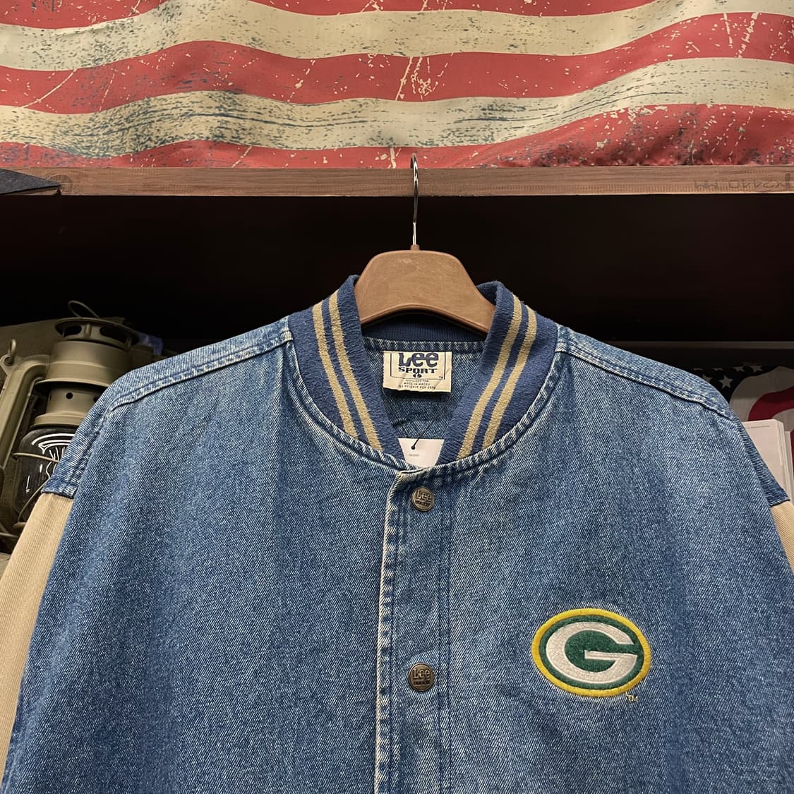 Lee 스포츠 그린베이 패커스 NFL 팀 데님 바시티 자켓 상품이미지3