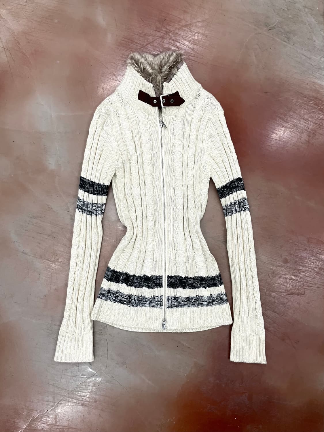 slim fit fur belt details zip-up 상품이미지3