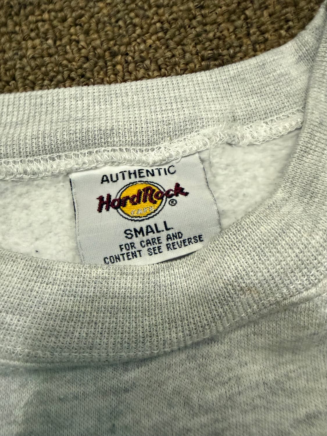 Hard Rock Crewneck 하드락 사이판 크루넥 상품이미지4