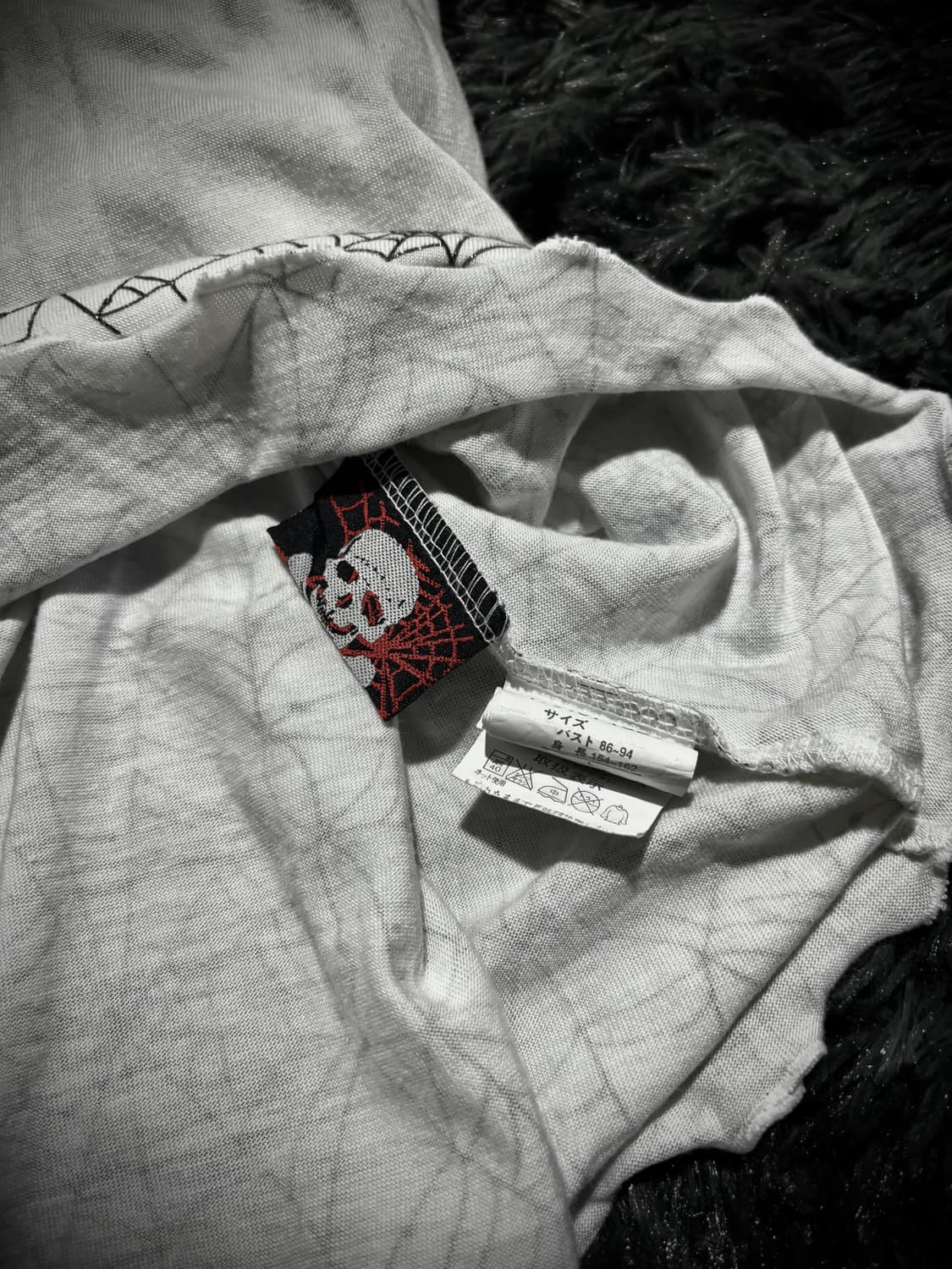 화이트 가슴 펀칭 거미줄패턴 캉캉 슬리브리스 상품이미지5