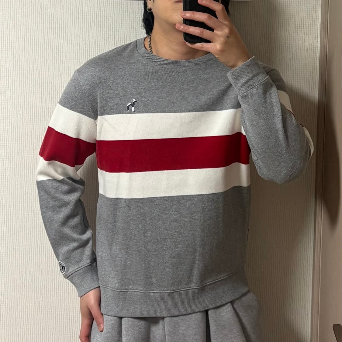 정품 헤지스 윔블던 빅플래그 배색 맨투맨 그레이 상품이미지1