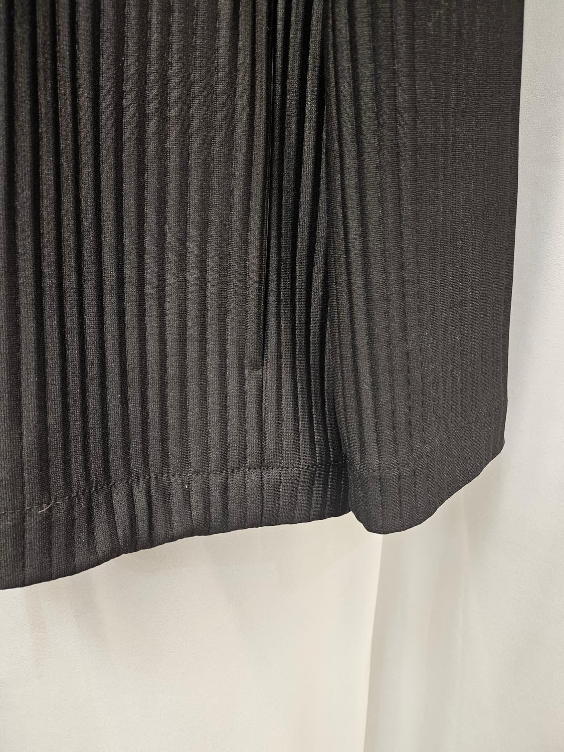 시스템옴므 SYSTEM 남성 플리츠 블랙 셋업 95 상품이미지3