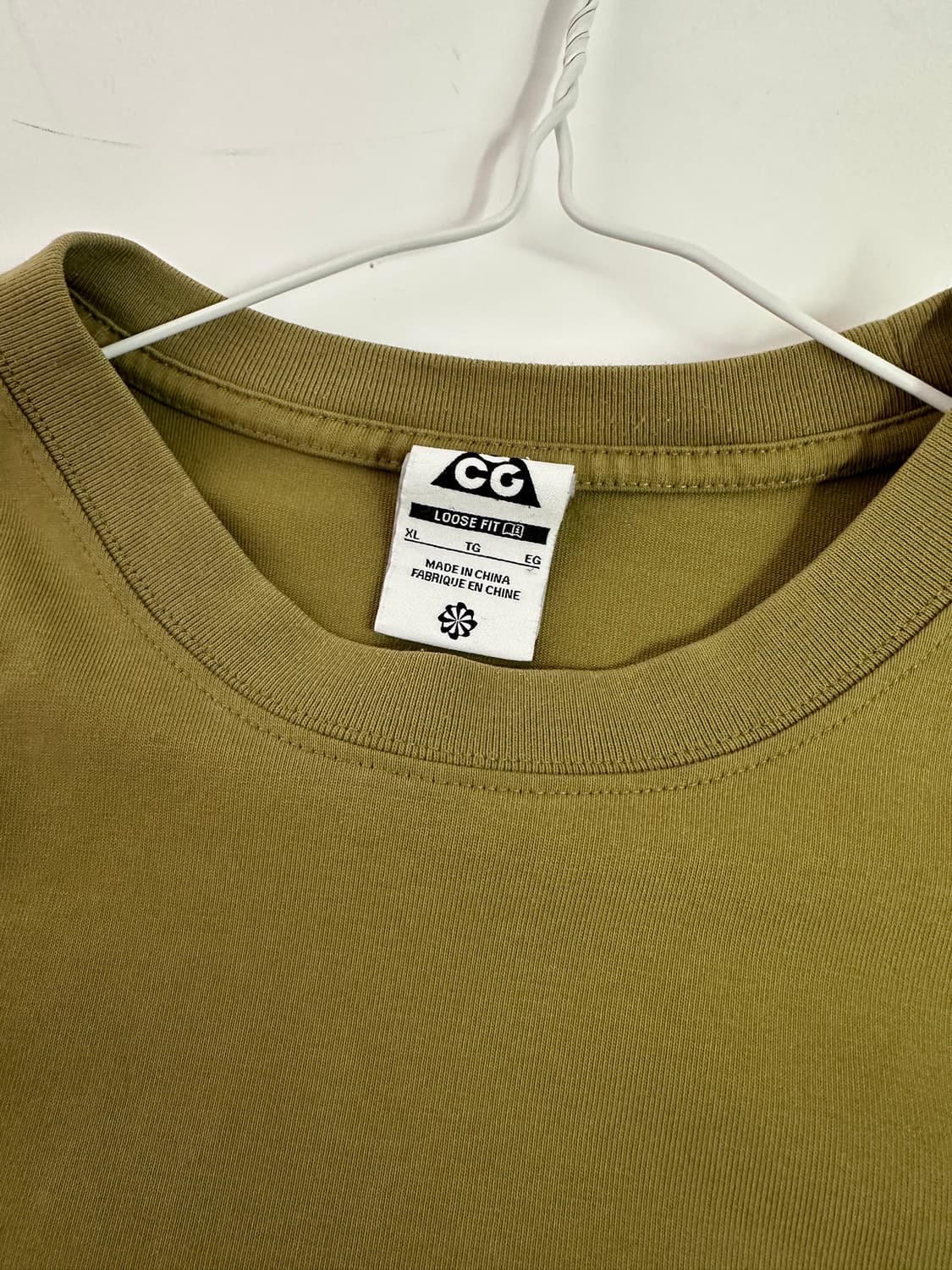 나이키 acg 로고 카키 티셔츠 XL 상품이미지2