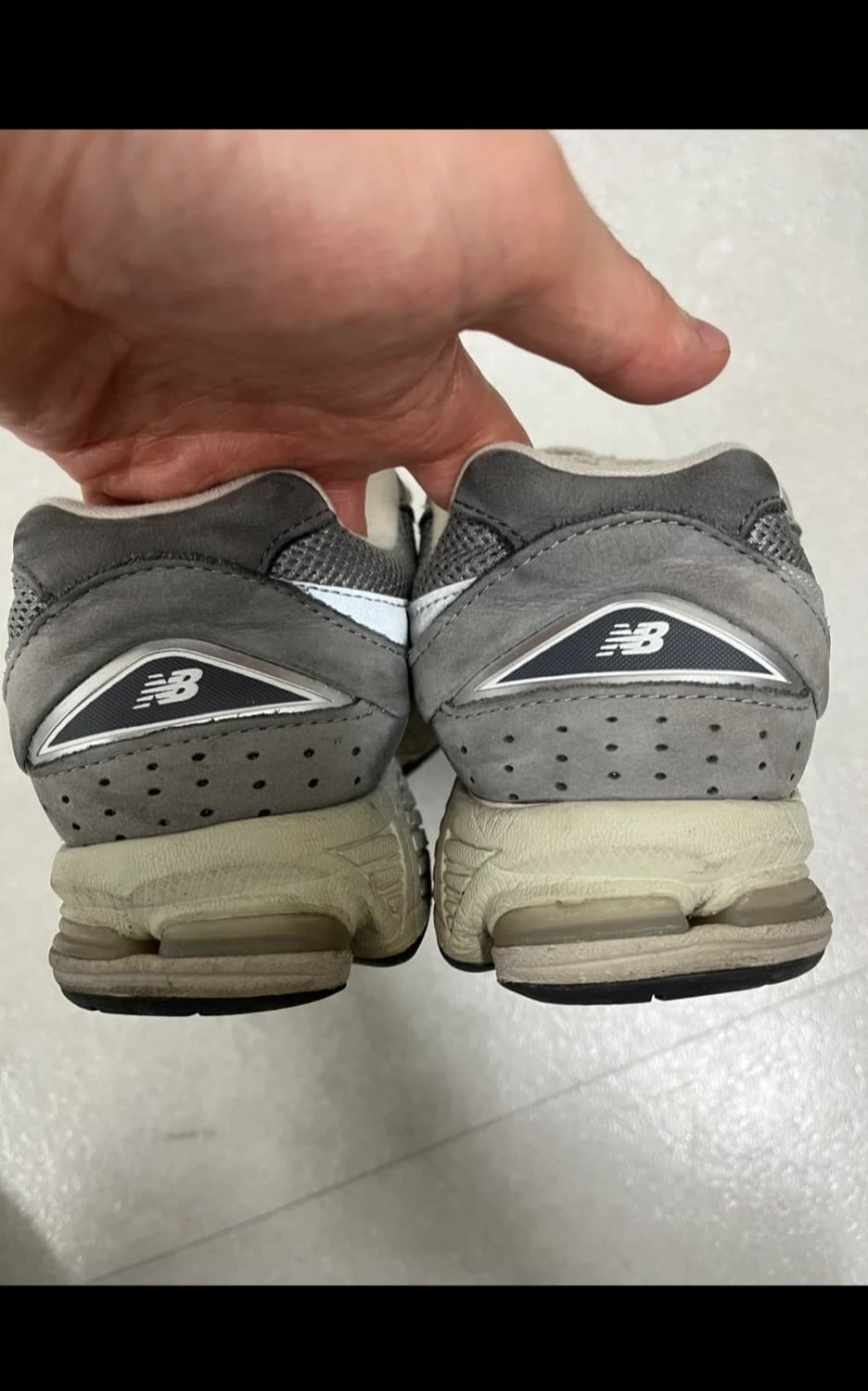 뉴발란스 2002R 프리미엄 빈티지 그레이 (270) 상품이미지5