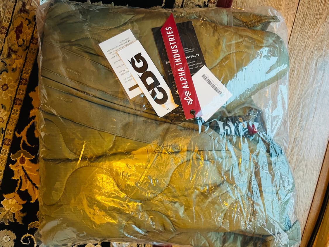 꼼데가르송 x 알파인더스트리 콜라보 퀼팅자켓 상품이미지3