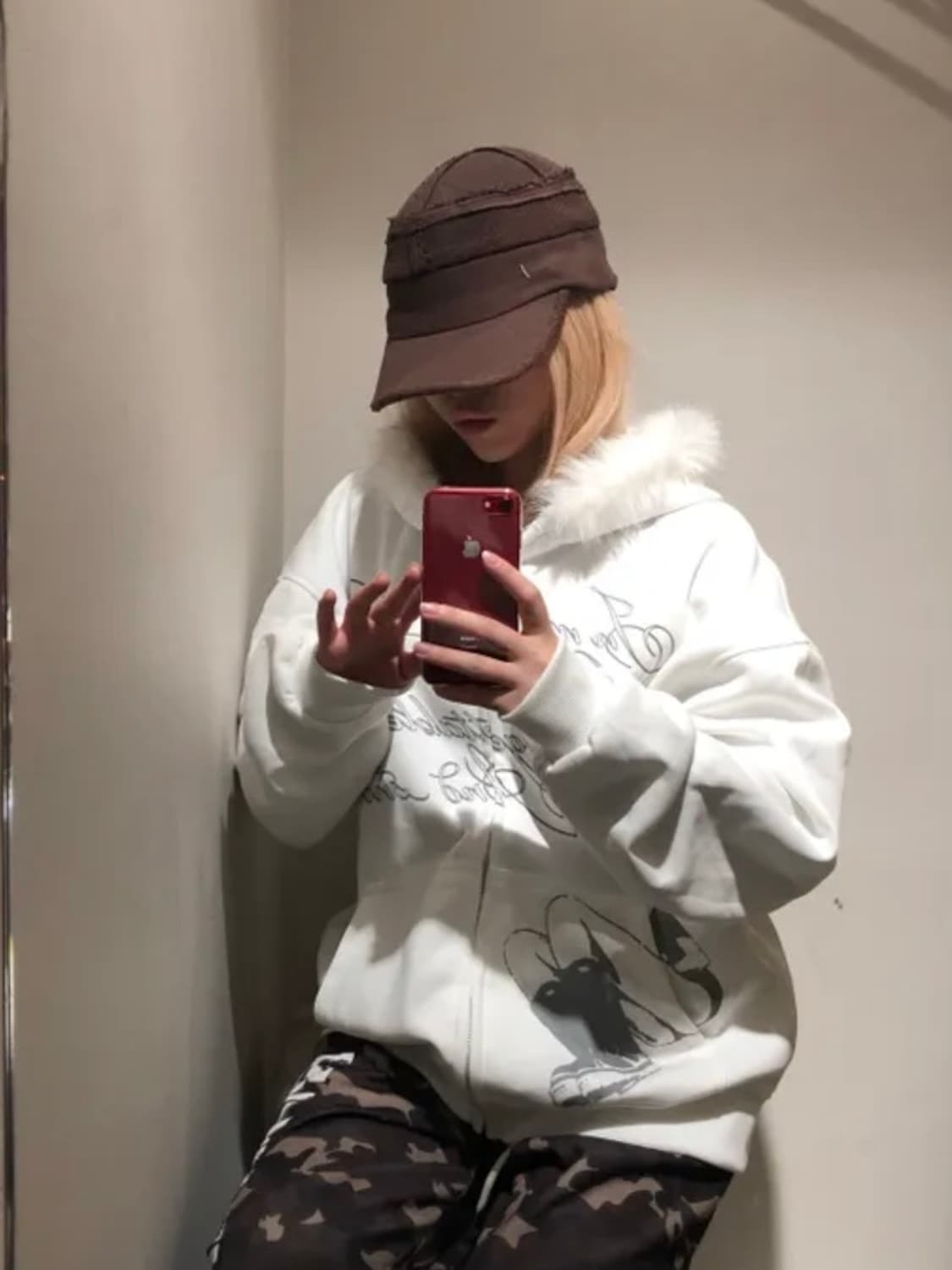 화이트 퍼 후드집업 상품이미지1