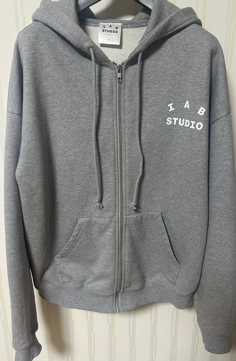 아이앱 스튜디오 후드집업 상품이미지2