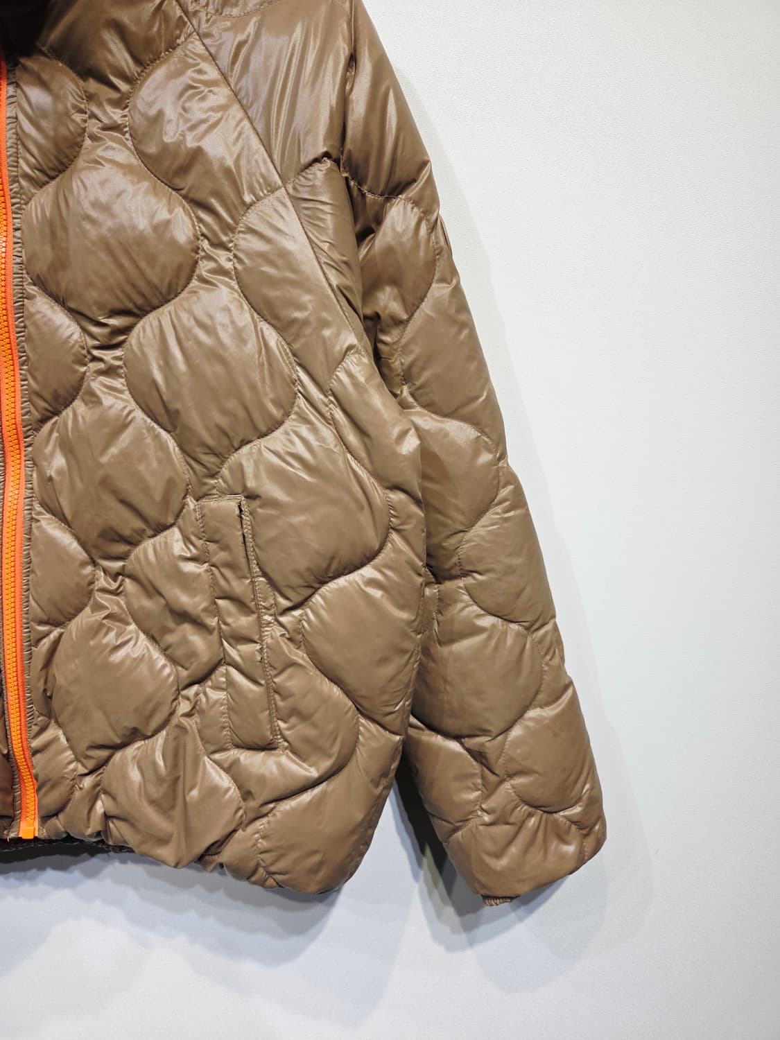 쥬시꾸뛰르 골프 퀼팅 덕다운 패딩 자켓 상품이미지5