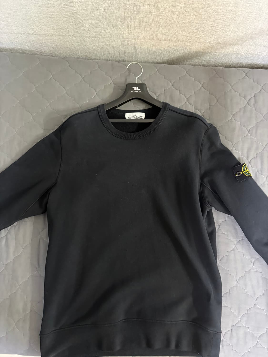 스톤아일랜드 맨투맨 블랙 상품이미지1